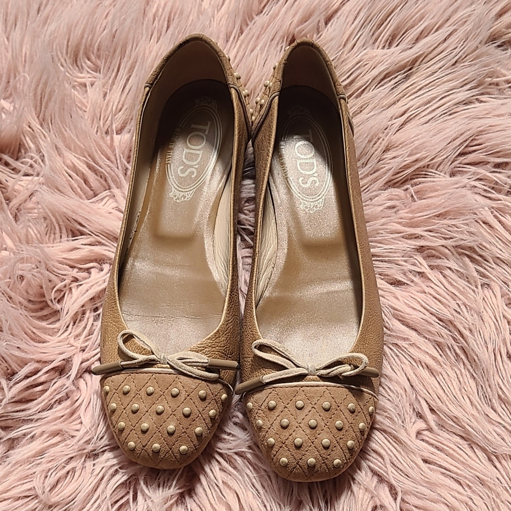 Tod's Women's Tan Leather Flats sz 37